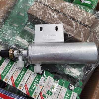 Sinotruk Howo Truck Spare Parts Air Conditioning Dryer WG1642820025